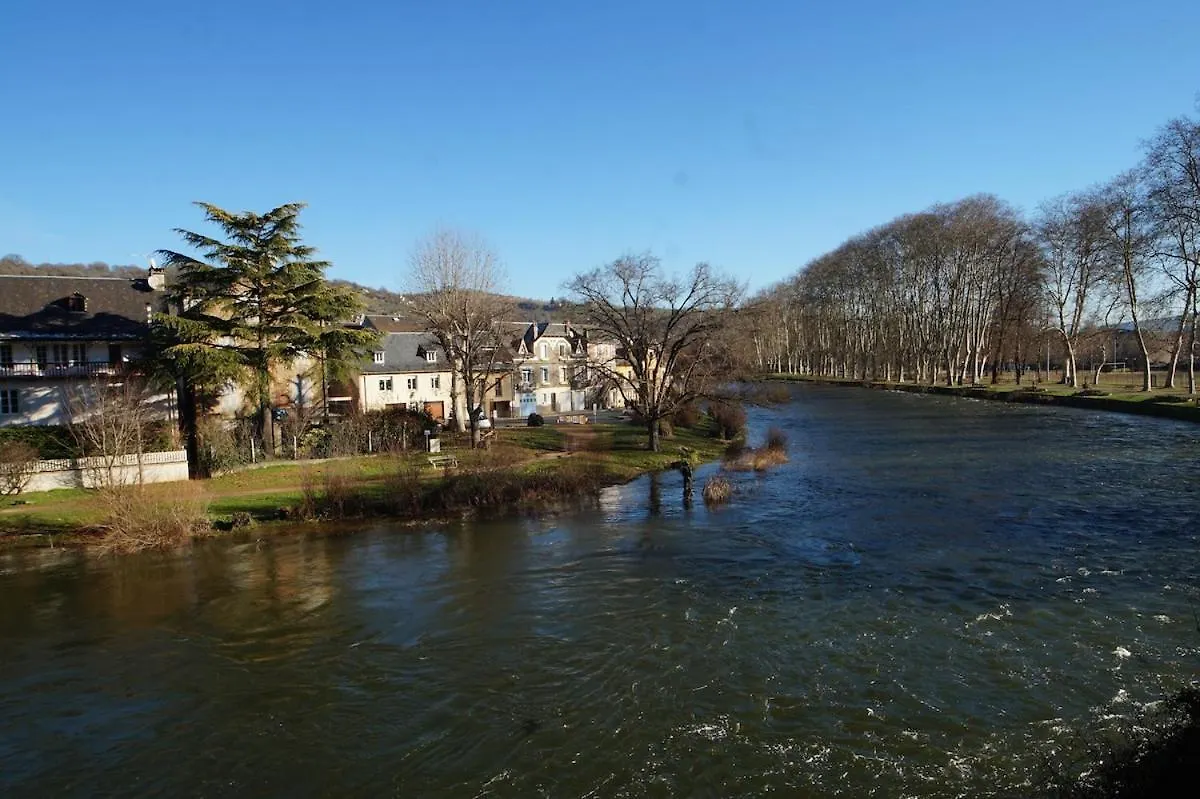 公寓 Au Ptit Bonheur Du Lot, Centre-Ville, Calme, Vue, Jardin 埃斯帕利永 法国