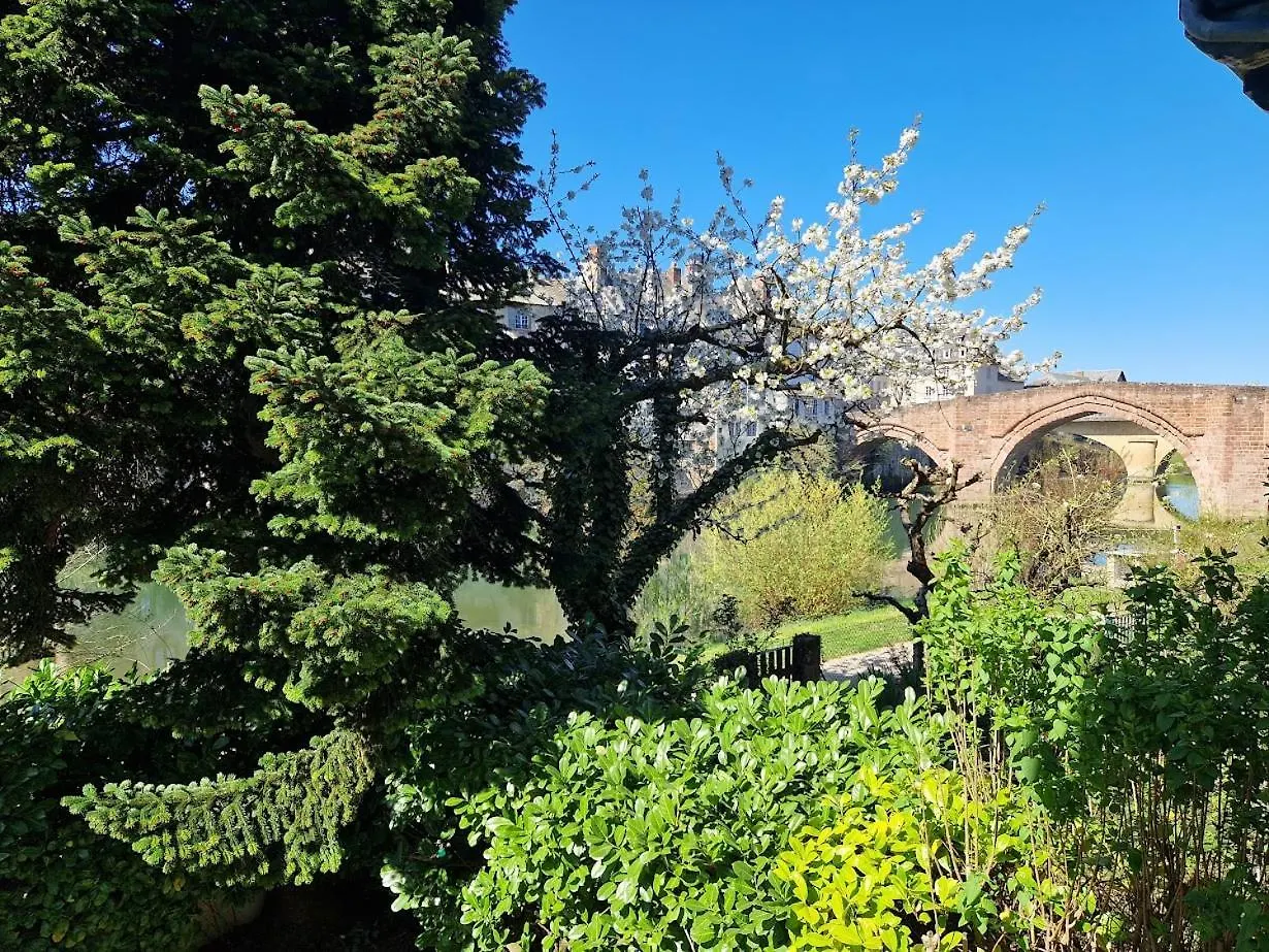 Au Ptit Bonheur Du Lot, Centre-Ville, Calme, Vue, Jardin 埃斯帕利永 公寓